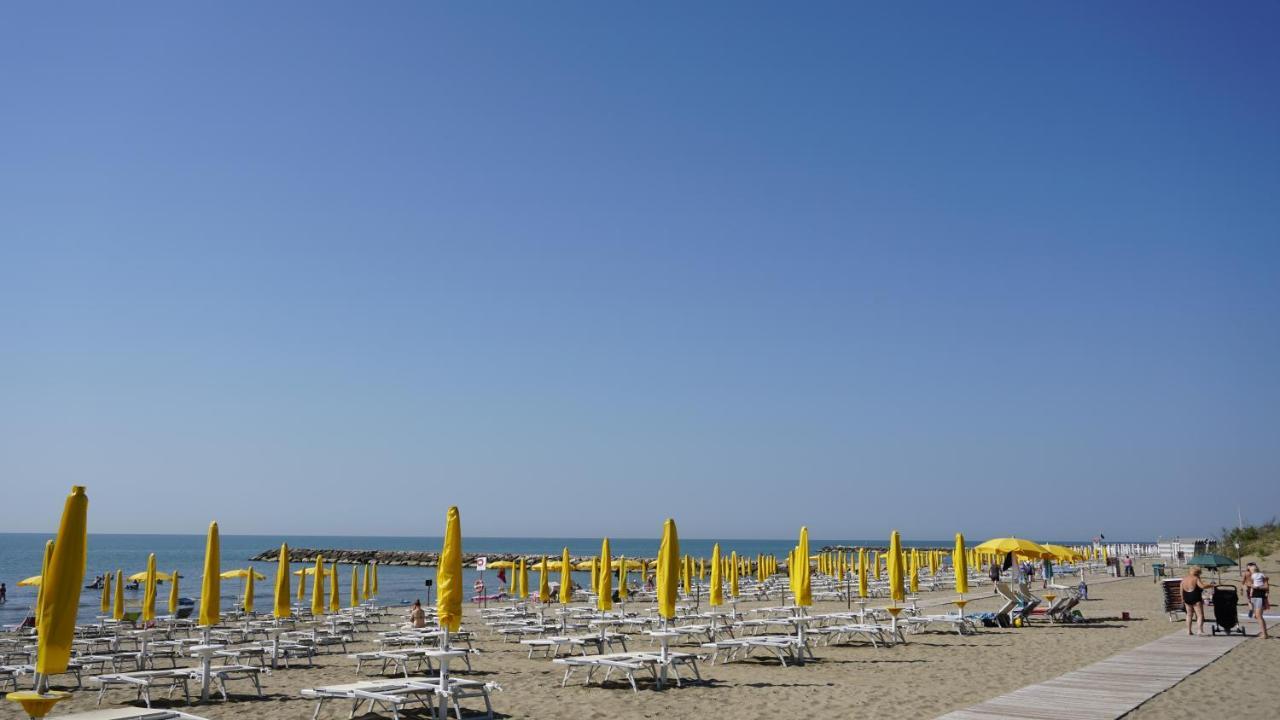 Portofelice Camping Village Eraclea Mare Exteriör bild